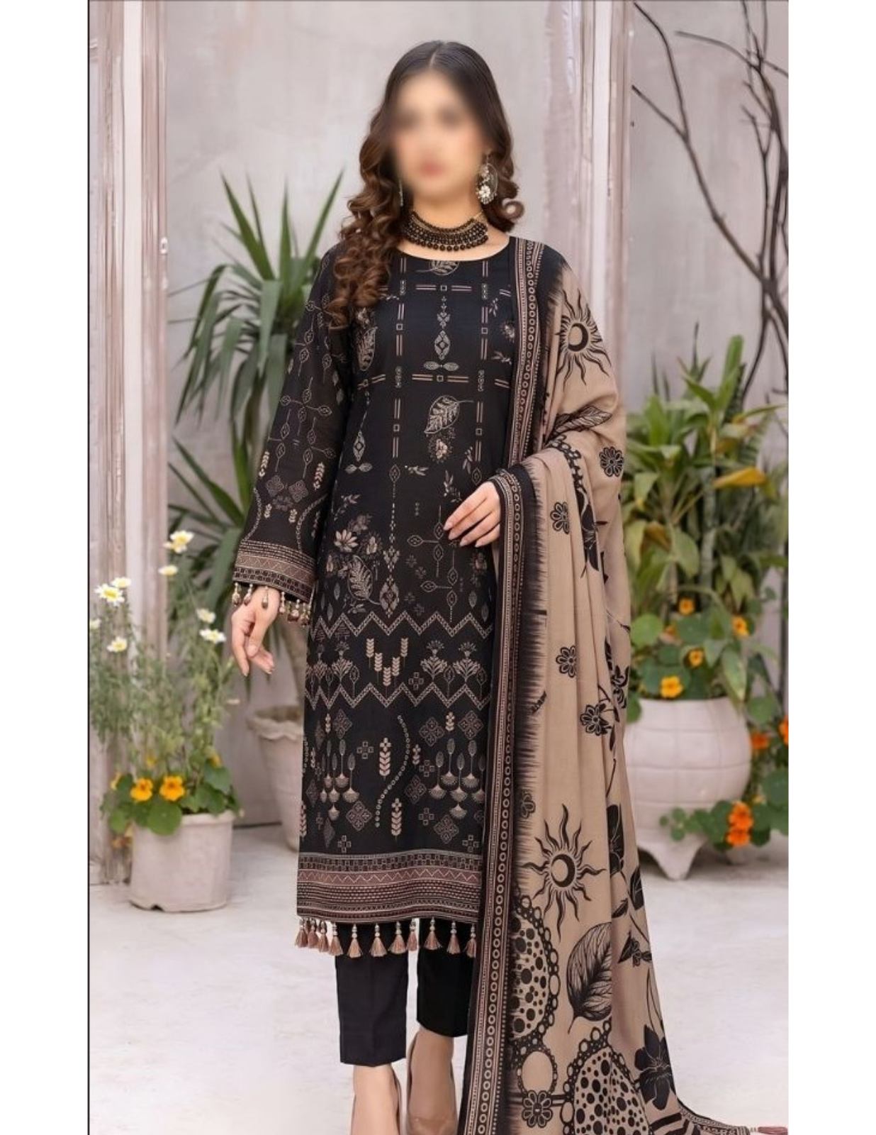 Elegant Pakistani Lawn Suit for Women – Unstitched