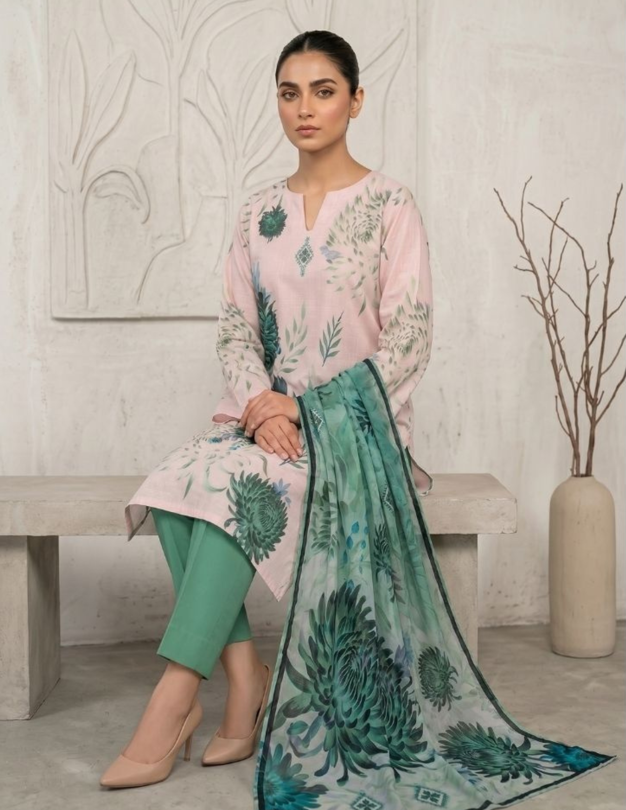 Premium Digital Print 3 Pc Slub Lawn Suit with Voile Dupatta